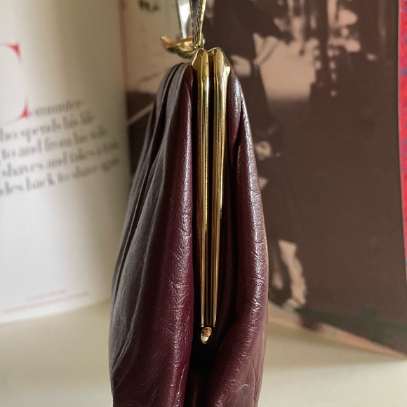 Ande Burgundy Leather Vintage Handbag - Picture 10 of 15